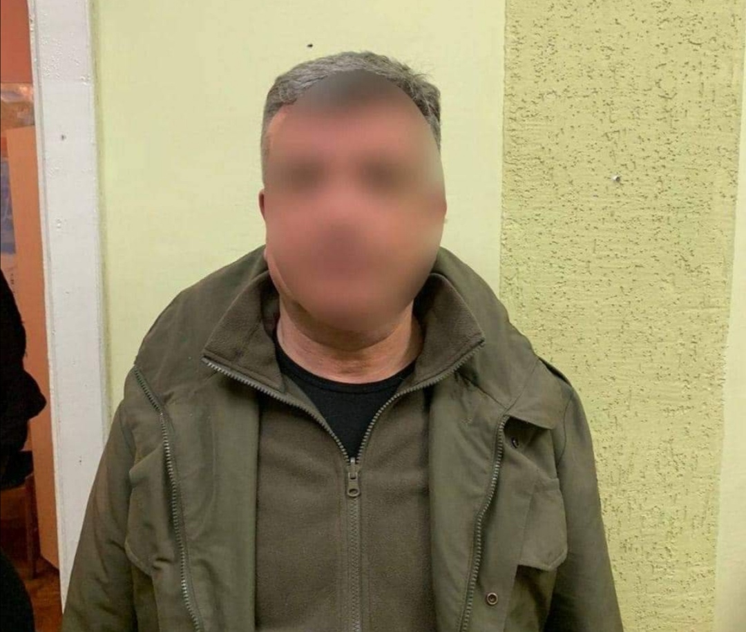 В Ужгороде полиция задержала злоумышленника, который нанес травмы супругам пенсионеров.