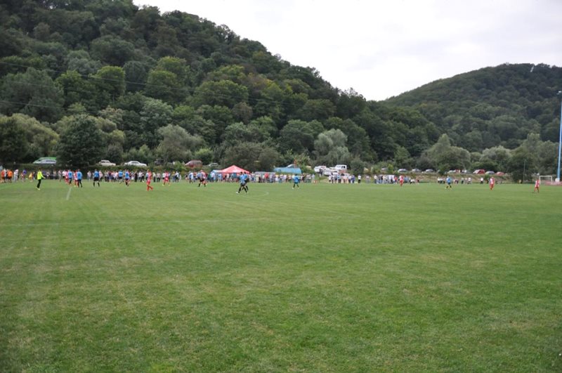 У неділю, 29 липня, на стадіоні ГСК «Камелот» в селі Кам’яниця відбудеться фінал Кубка Ужгородського району з футболу сезону 2018 року.

