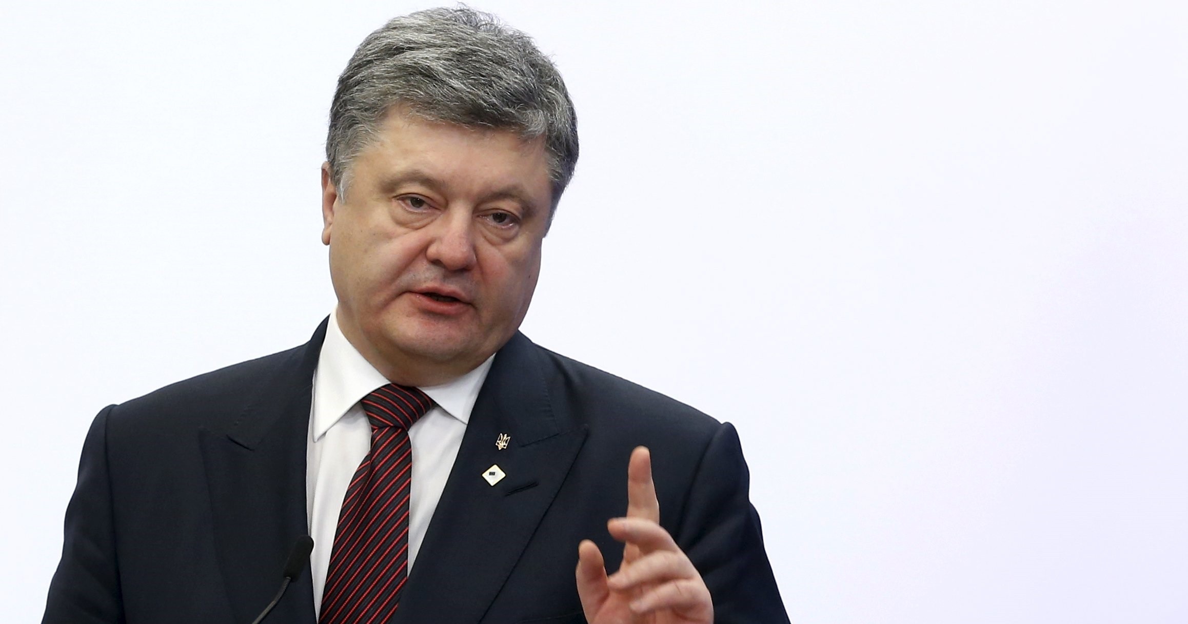 Президент України Петро Порошенко розраховує на ухвалення Європейським Союзом рішення щодо започаткування безвізового режиму для громадян України вже під час головування Нідерландів у Раді ЄС.
