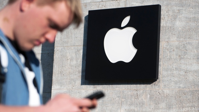 Американская компания Apple получила патент на создание социальной сети для пользователей устройств, работающих на платформе iOS.
