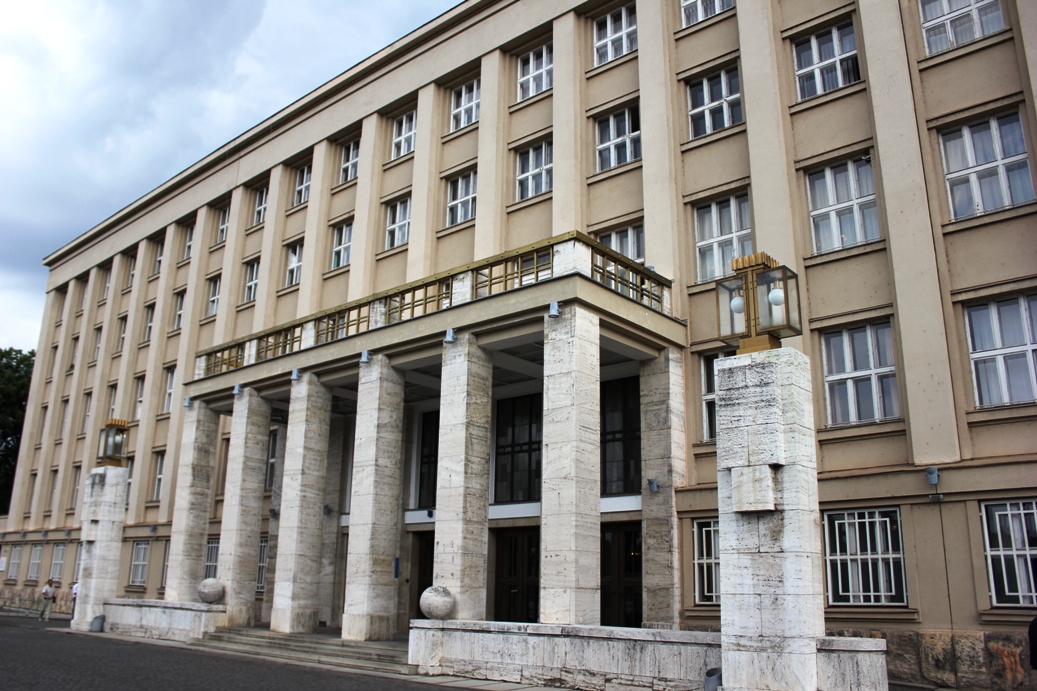 Депутати виділили 10628,0 тис. грн. на реконструкцію та ремонт будівлі облдержадміністрації.