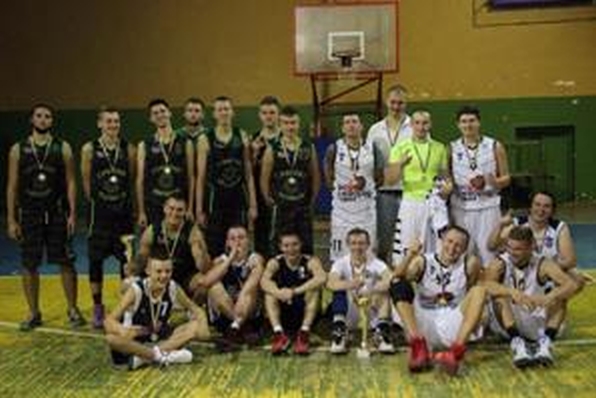 На днях на Закарпатье состоялся Кубок области по баскетболу среди мужских команд.