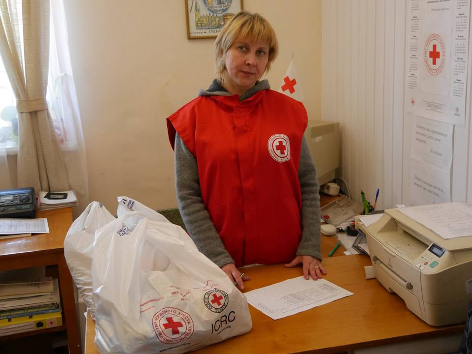 Сегодня, 21 апреля, работники Ужгородской городской организации Красного Креста провели очередную благотворительную акцию. 