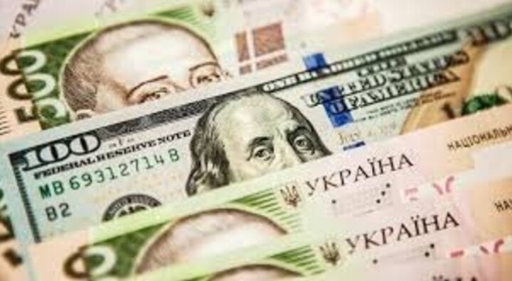 Національний банк України сьогодні, 30 серпня, встановив курс гривні до долара США на рівні 26,92 грн/дол.