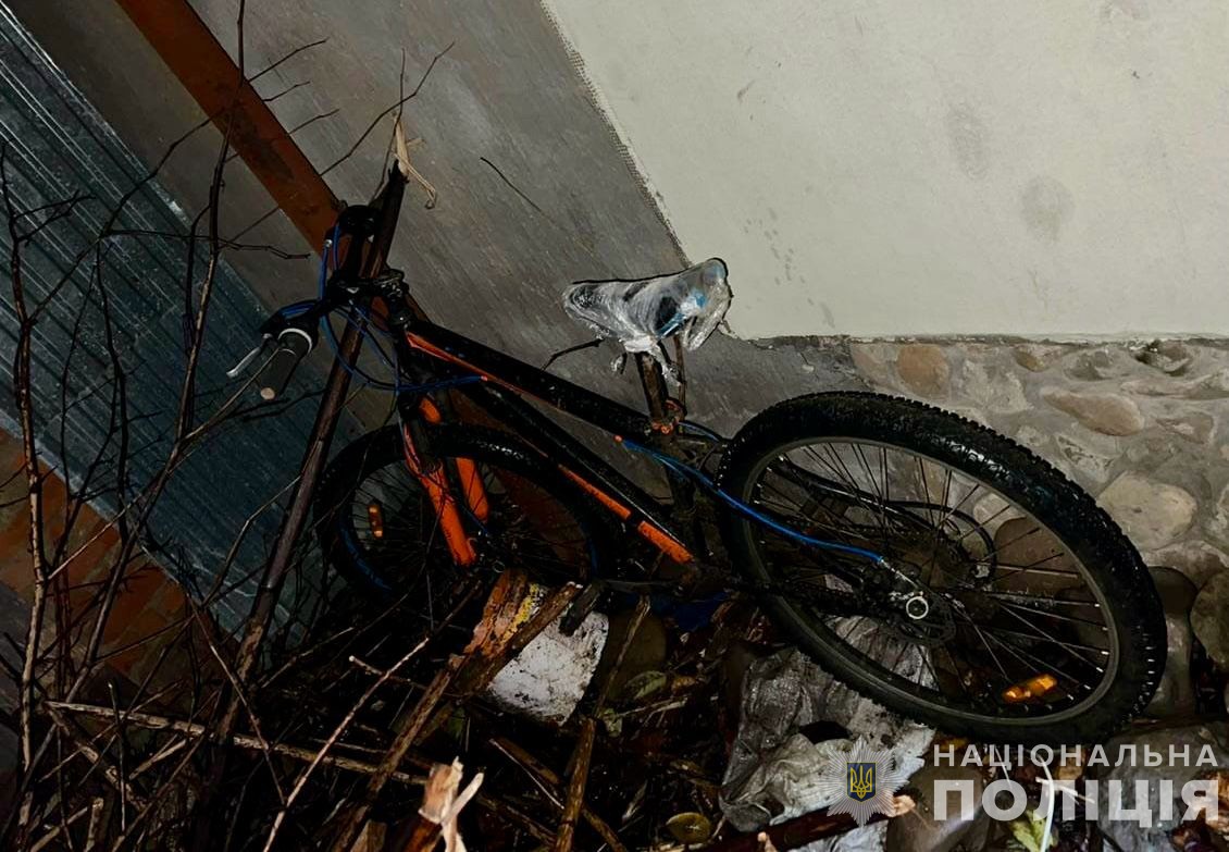 Поліцейські Хуста затримали раніше судимого зловмисника із Дніпропетровщини, який викрав у місцевого жителя велосипед.