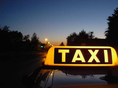 Ужгородцы вынуждены отказываться от услуг такси.
