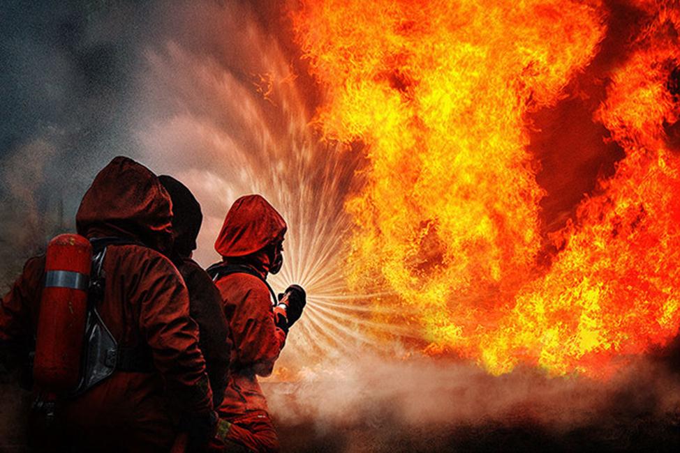 У четвер, 06 квітня, близько 04:41 виникла пожежа в складському приміщені за адресою: Рахівський район, смт В.Бичків, вул. Будівельна.
