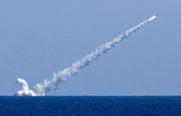 Ракети летять з Каспійського моря.