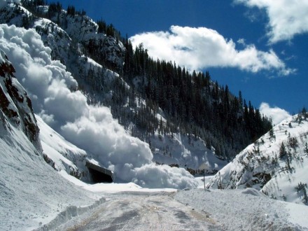 На Закарпатье объявлено штормовое предупреждение о снежные лавины.