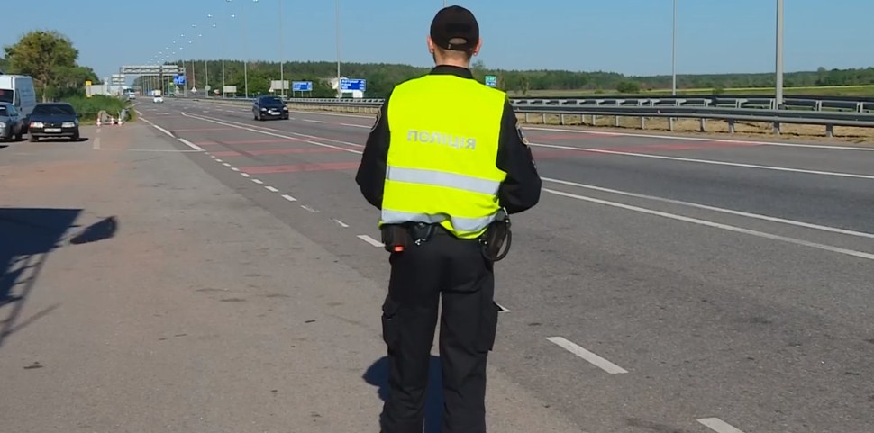 На автомобільній дорозі міжнародного значення Київ-Чоп почала діяти нова дорожня поліція.