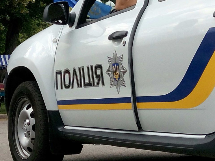 У смт Середнє Ужгородського району група осіб напала на правоохоронців під час виконання ними їх службових обов’язків.