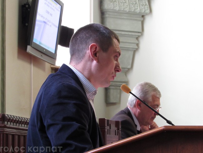 На должности заместителя городского головы м. Мукачево утвердили начальника управления городского хозяйства Виталия Гильтайчука. 