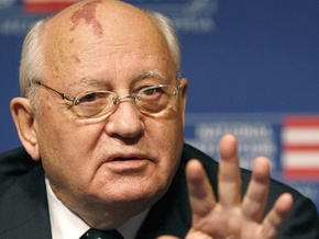 Перший президент СРСР Михайло Горбачов вважає, що президент Росії Володимир Путін повторює його помилки, адже починає вважати себе Богом.
