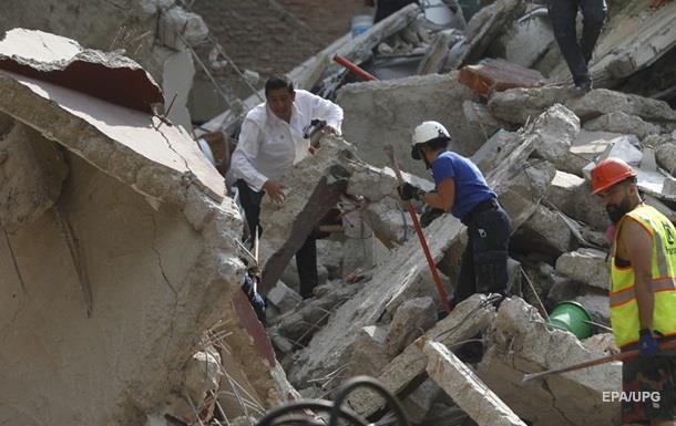 Тільки в столиці країни жертвами стихійного лиха стали щонайменше 117 осіб.
