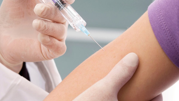 В Закарпатье против COVID-19 вакцинировано почти 14 тысяч человек.