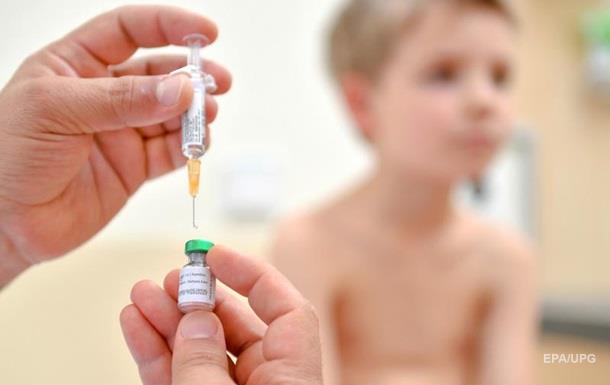 Вакцинація проти кору важлива не тільки для боротьби з вірусом, це в тому числі і спосіб підтримати імунітет і запобігти імунній амнезії, зазначають дослідники.
