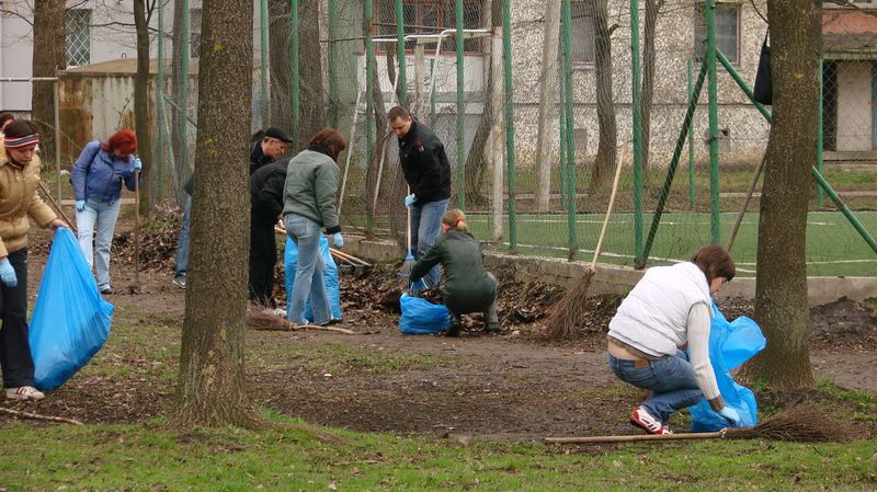 У суботу, 14 квітня, працівники Ужгородської міської ради долучаться до щорічної загальнодержавної акції «За чисте довкілля» і проведуть толоку з прибирання, благоустрою.