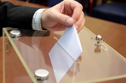 Мукачевская городская избирательная комиссия Закарпатской области два раза принимала решение о границах избирательных округов – 16 и 18 сентября.
