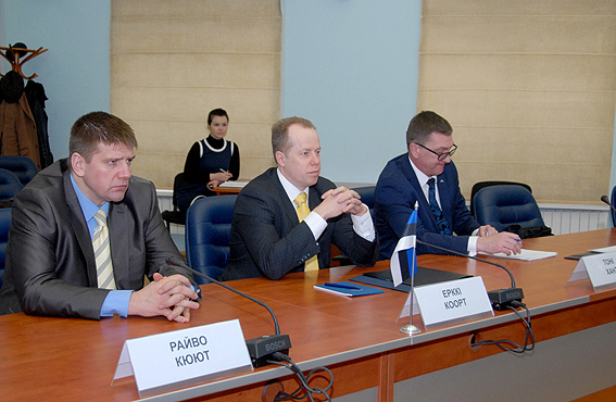 Про це представники українського та естонського правоохоронних відомств домовилися в ході зустрічі.
