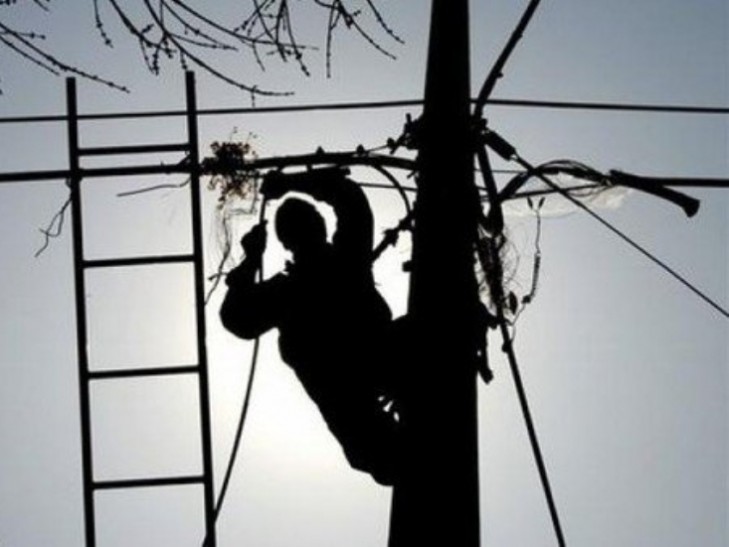 «Закарпатьеоблэнерго» сообщает, что уже сегодня, 17 октября, будут проводить работы, через которые с 9 часов и до 17-й возможно отключение электроснабжения.