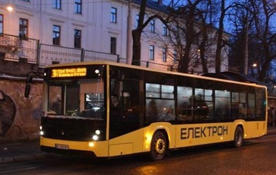 Маршрутки у Львові замінять тролейбуси, електроавтобуси і автобуси з більшою пасажиромісткістю, які курсуватимуть за чітко визначеним графіком.
