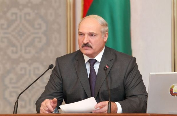 Представники Євросоюзу схвалюють звільнення політичних в'язнів у Білорусі, яких вирішив звільнити президент Олександр Лукашенко.