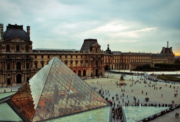 Французький Лувр, один з найбільших художніх музеїв світу, став музеєм-рекордсменом минулого року.