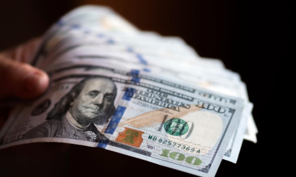 Скільки коштує долар в Україні 25 червня: відомо, який курс встановили банки