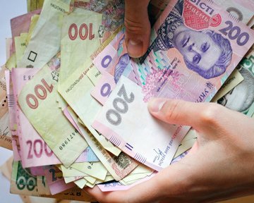 36-річна мешканка села Рокосово Хустського району перерахувала гроші для оформлення 