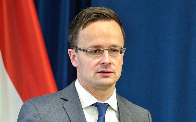 Будапешт поки не отримав пропозиції від ЄС у зв'язку з наміром Брюсселя ввести ембарго на російську нафту, заявив глава МЗС Угорщини Петер Сійярто.