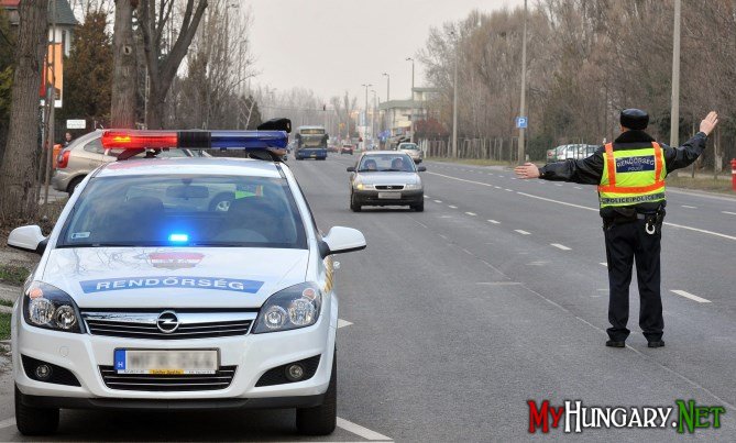 У період з 19 по 21 листопада на автомагістралях Угорщини поліція здійснюватиме посилений контроль за підготовкою транспортних засобів до зимових умов експлуатації.
