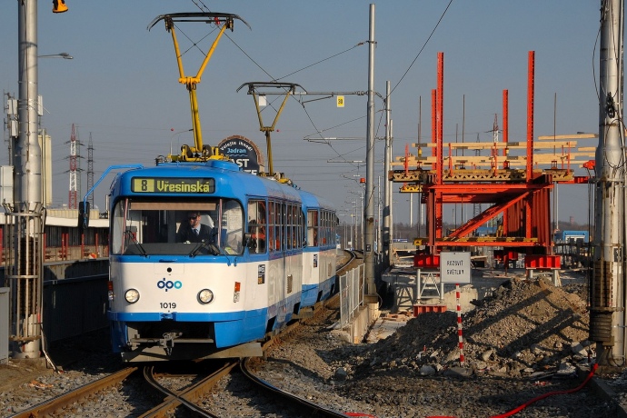 Чеське місто Острава хоче подарувати Україні справні трамваї, які виставлені на продаж компанією Dopravní podnik Ostrava.

