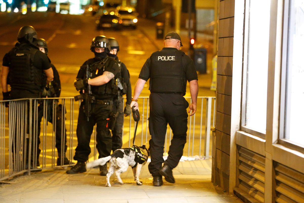 У поліції Манчестера заявили, що розслідують діяльність цілої терористичної мережі, яка стоїть за нападом на 
