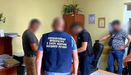 На Заході України викрили посадовицю військкомату: що вона накоїла