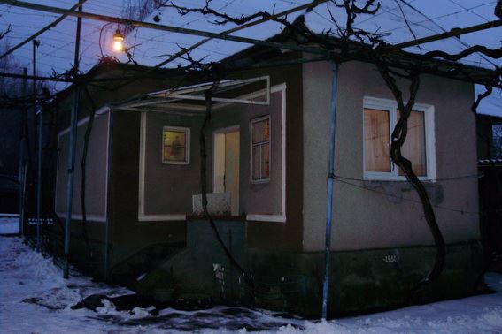 Співробітники Мукачівського районного відділення поліції повідомили про підозру мешканці села Зубівка, яка нанесла сусіду травму, несумісну із життям.
