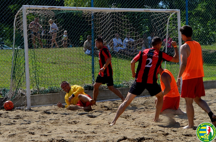 Мукачівська команда стала володарем «пляжного» футбольного кубку Закарпаття