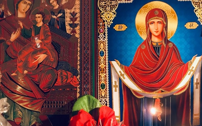 В церковному календарі 14 жовтня - Покрова Пресвятої Богородиці. Це велике християнське свято, яке має особливе значення для українців.