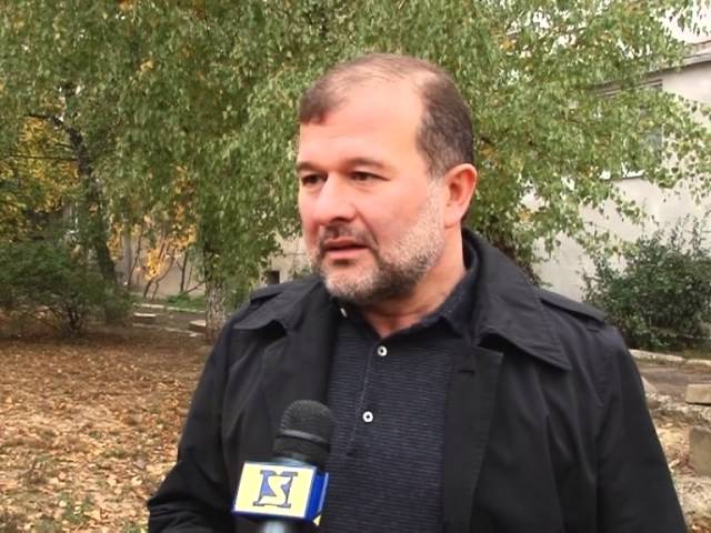 Сегодня (23.06) в Мукачево около 16 часов нардеп Украины Виктор Балога ворвался в помещение телекомпании «М-студио» (которая принадлежит ему лично), устроил там дебош и избил гендиректора.