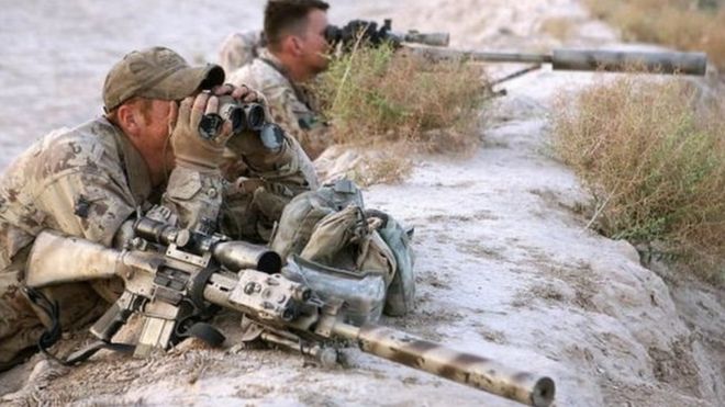 Канадський снайпер встановив рекорд, убивши в Іраку бойовика з відстані 3 тис. 450 метрів, повідомило видання Globe and Mail.
