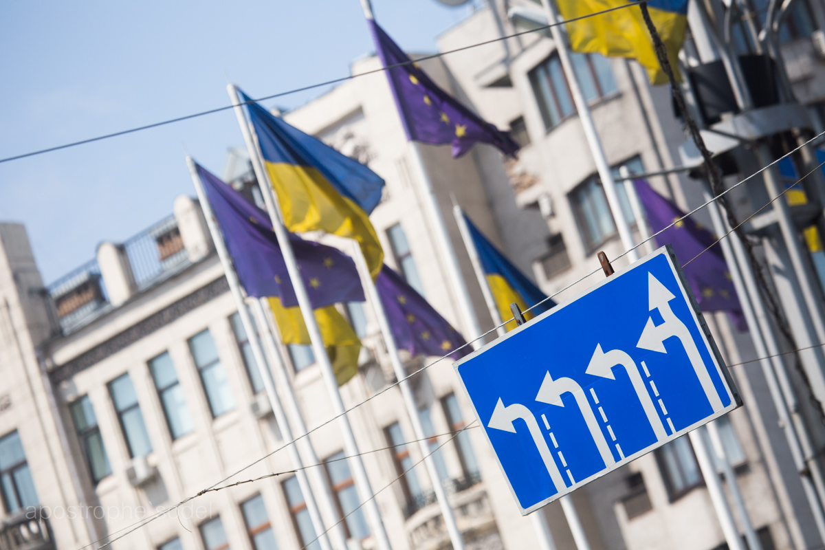 Комітет Європарламенту проголосував за безвізовий режим для України