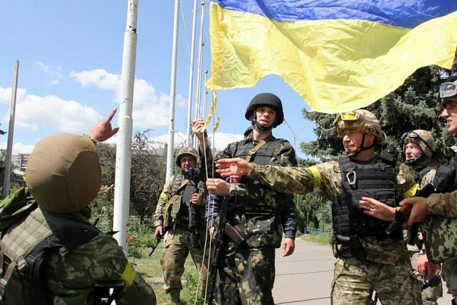 Количество украинских военных в зоне АТО увеличена до 60 тысяч человек. 
