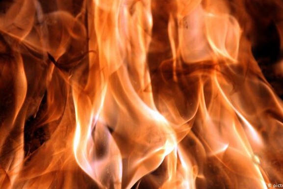 Во время пожара в доме в Пороховом в Ужгородской области мужчина получил ожоги.