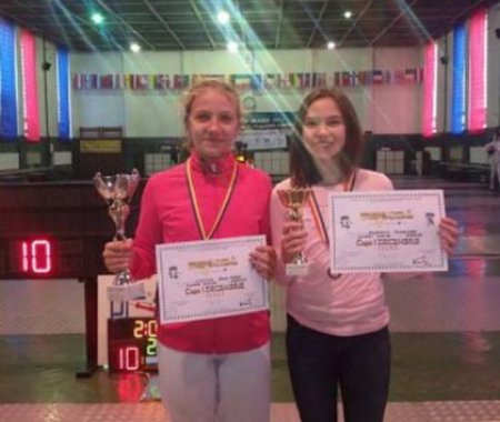 Юные Закарпатские фехтовальщики привезли из Румынии 5-ть медалей