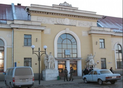 На вокзалі в Мукачеві помер ужгородець літнього віку.