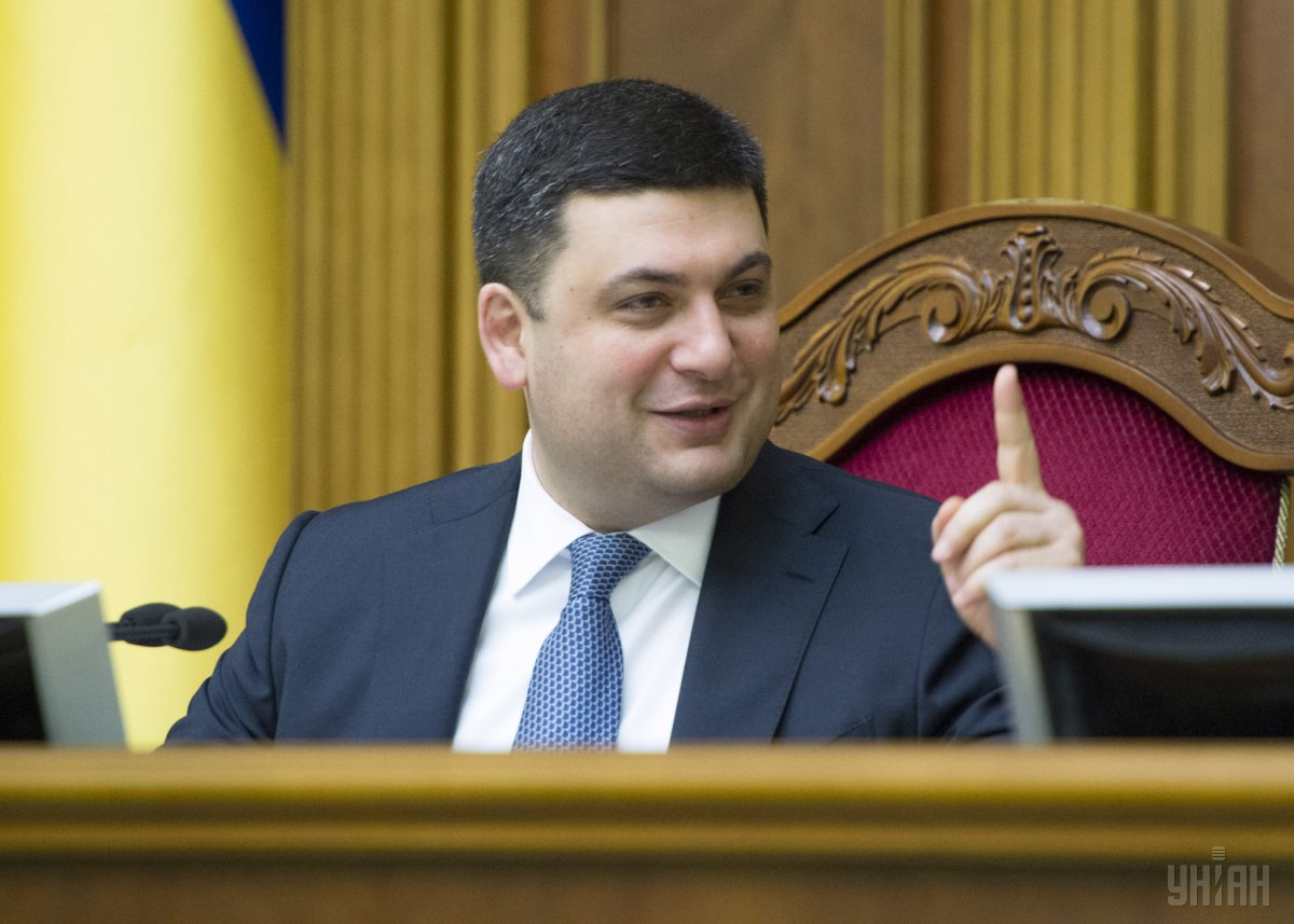  На собрании коалиции президенту Украины Петру Порошенко предложена кандидатура Владимира Гройсмана на должность премьер-министра Украины.
