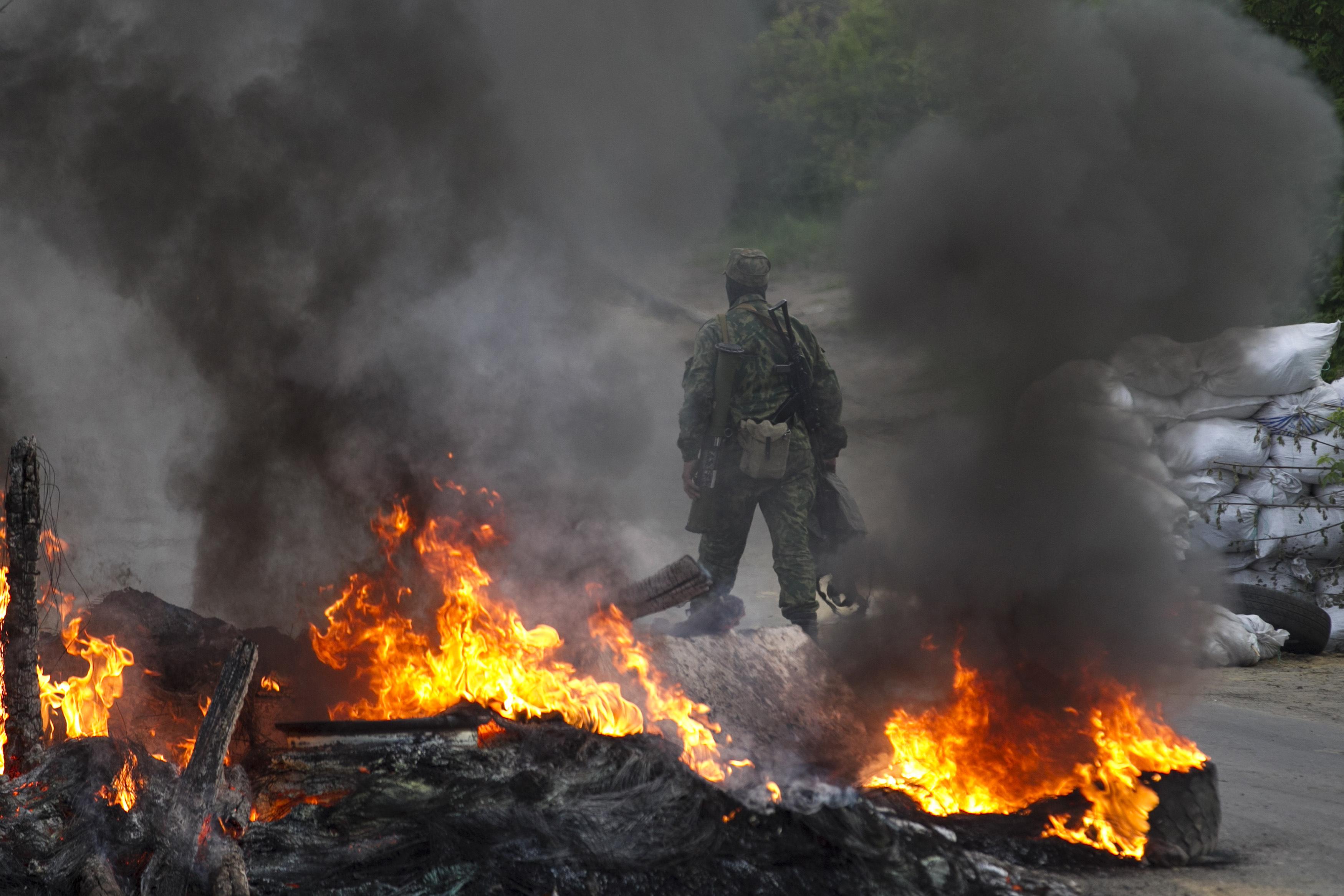 В понедельник украинские военные на Донбассе были под обстрелом 19 раз.