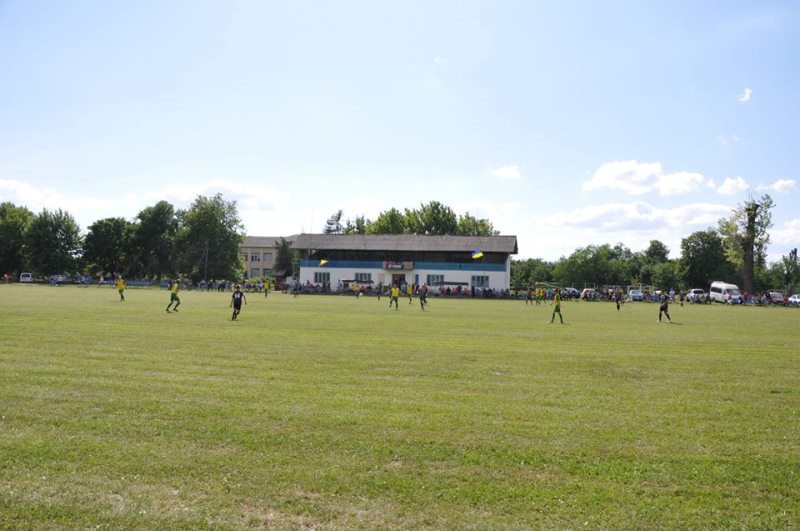 18-19 серпня на футбольних полях області пройшли поєдинки 14-го туру у Західній та 12-го туру у Східній зонах Першої ліги.

