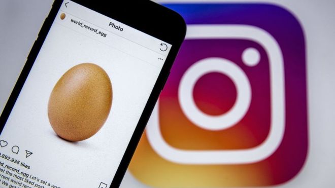 Понад 52 мільйони людей вподобали знімок яйця в Instagram, зробивши це фото найпопулярнішим в історії соцмережі.