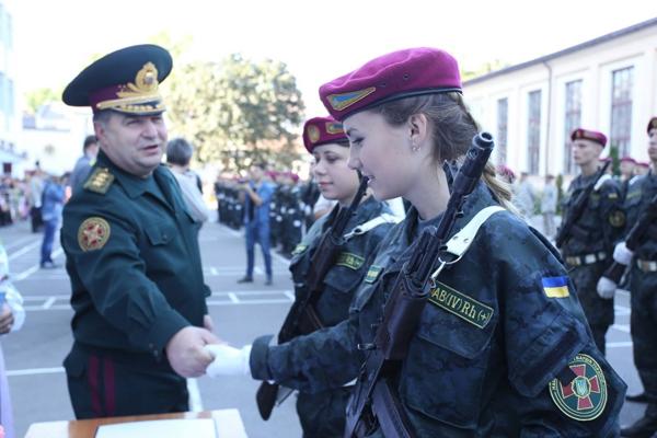 Випадки призову жінок будуть поодинокими - Генштаб