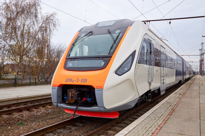 Це перший потяг, який сполучає Волинь та західне Полісся із гірськолижним регіоном у Славську, Дрогобичем та обласним центром Закарпаття.